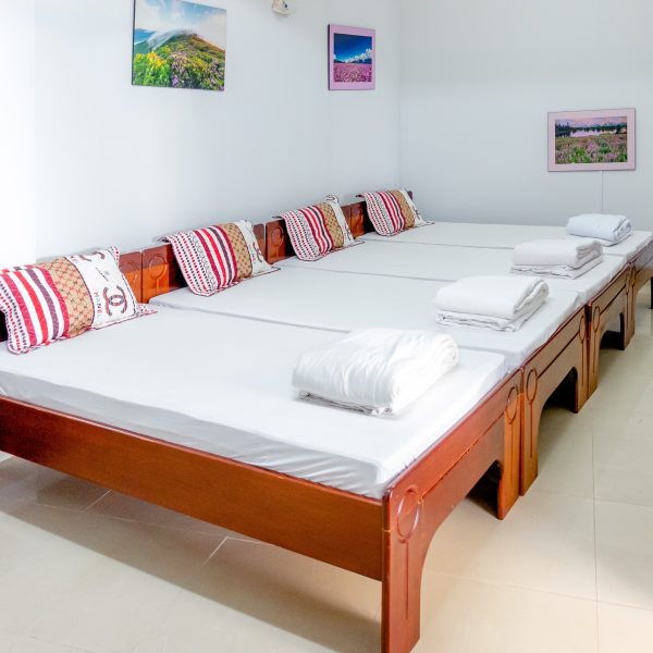 Phòng 4 người khu C